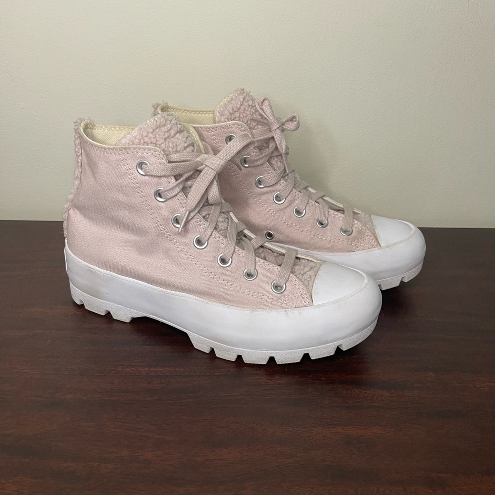 Converse Chuck Taylor Lugged Sherpa High-Top Sneakers Womens Size 8 Pink
